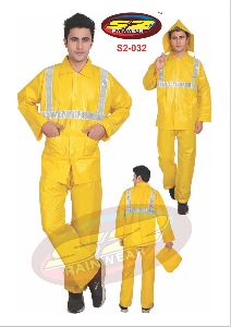 S2-032 Plastic Rain Suit