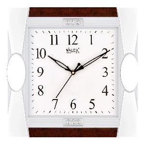 739 Plain Diamond Wall Clock