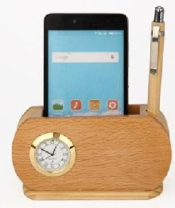 WOODEN MOBLIE STAND