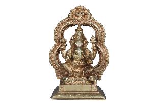 Ganesha Valampiri Idol