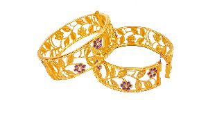traditional gold plated bangle