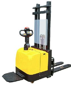 Electric Stacker Repairing Services