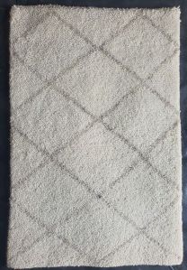 Hand Knotted Woolen Carpets