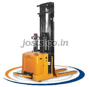 ERC 151717V17S Revise 7 Electric Pedestrian Operated Stacker