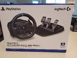 Logitech G923 Racing Wheel and Pedals