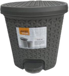 Plastic Dustbin