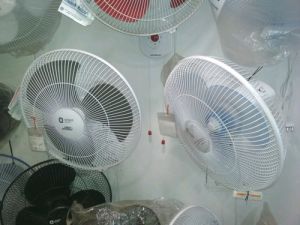 Crompton Wall Fan