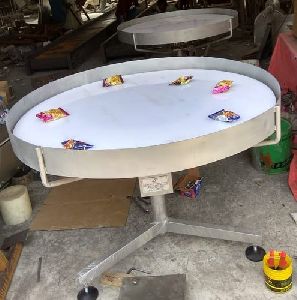 Rotating Packing Table