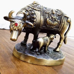 Cow & calf brass idol