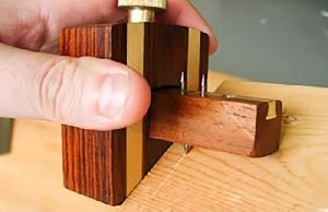 WOODEN MARKING MORTISE GUAGE