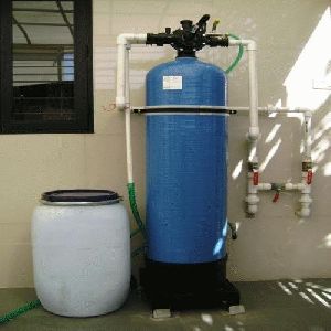 Water softener tank