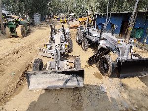 Eicher Tractor Grader