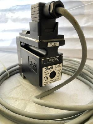 Danfoss 11084102 PVES Electronic Actuator for PVG32