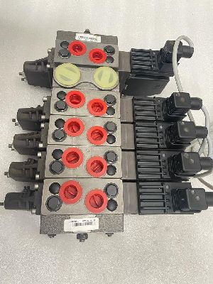 PVG 32 Proportional Valve 157B5937, 157B6233, 11084102, 157B9784, 157B9783, 157B9781, 157B3184, 157B2014, 157B8025,157B2001, 11052079