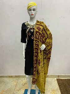 chiffon dupatta .