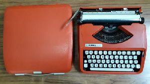 Portable Manuel Typewriter