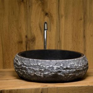 Wash basin in marble