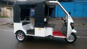 electric auto rickshaw