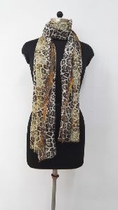 Stylish Leopard print Woolen Scarf for Women