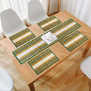 Natural Madurkathi 4 Placemats and Runner for Dining Table