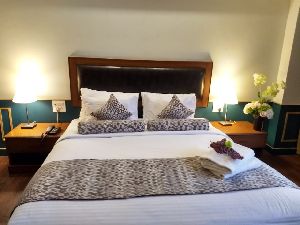 Designers Bed Runner