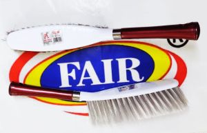 Bum Bum Carpet Brush