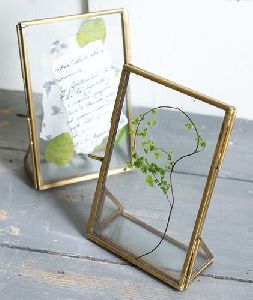 gold picture frame