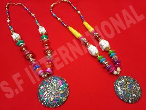 Resin Color Full  Necklaces