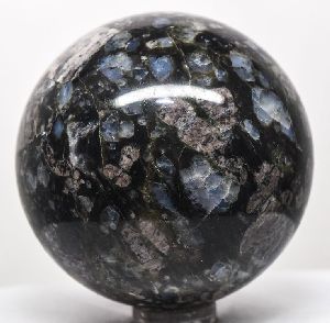 Que sera High quality polished sphere