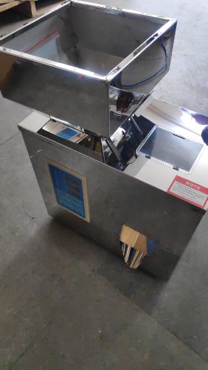Semi Automatic Weighing Machine