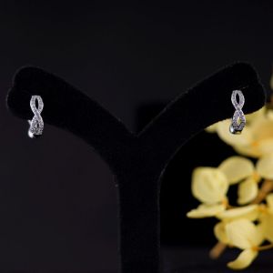 Infinity Diamond Earring