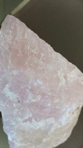 rose quartz stone