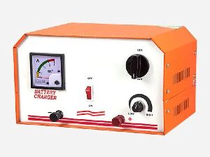 CDS4 H Range 12-24-48V Battery Charger