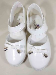 Kids White Bow Tie Sandals