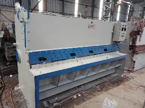 CNC Shearing Machine