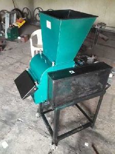 Plastic Bottle Shredding Machine