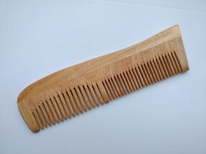 BINA NEEM WOOD COMB