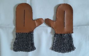 Leather Chainmail Gloves