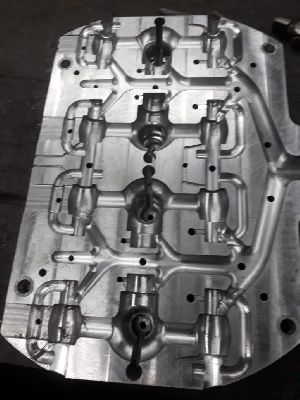 Multi Cavity Die Moulds