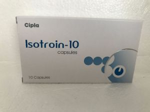 Isotroin Capsules