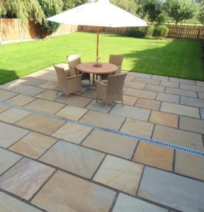Sunset Buff Indian Sandstone Paving Slabs