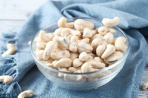 KW1 Cashew Nuts