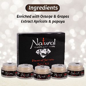 Natural The Essence Of Nature Diamond Fairness Facial Kit 50 Gms