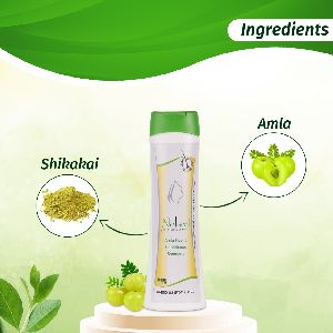 Natural The Essence Of Nature Amla Heena Conditioner Shampoo