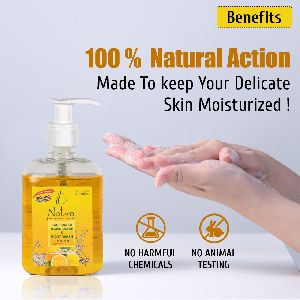 Natural The Essence of Nature Lemon Body Wash