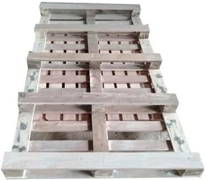 Four Way Wooden Pallet