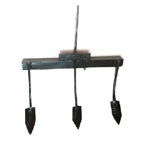 3 Tyne Adjustable Cultivator