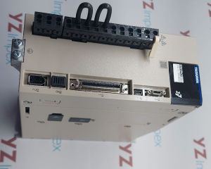 YASKAWA SERVO DRIVE-SGD7S-5R5A00A