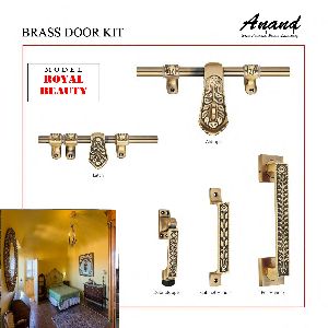 Royal Beauty Brass Door Kit
