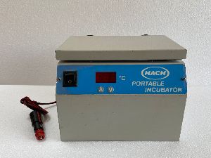 HACH 25699 Portable Incubator Heater